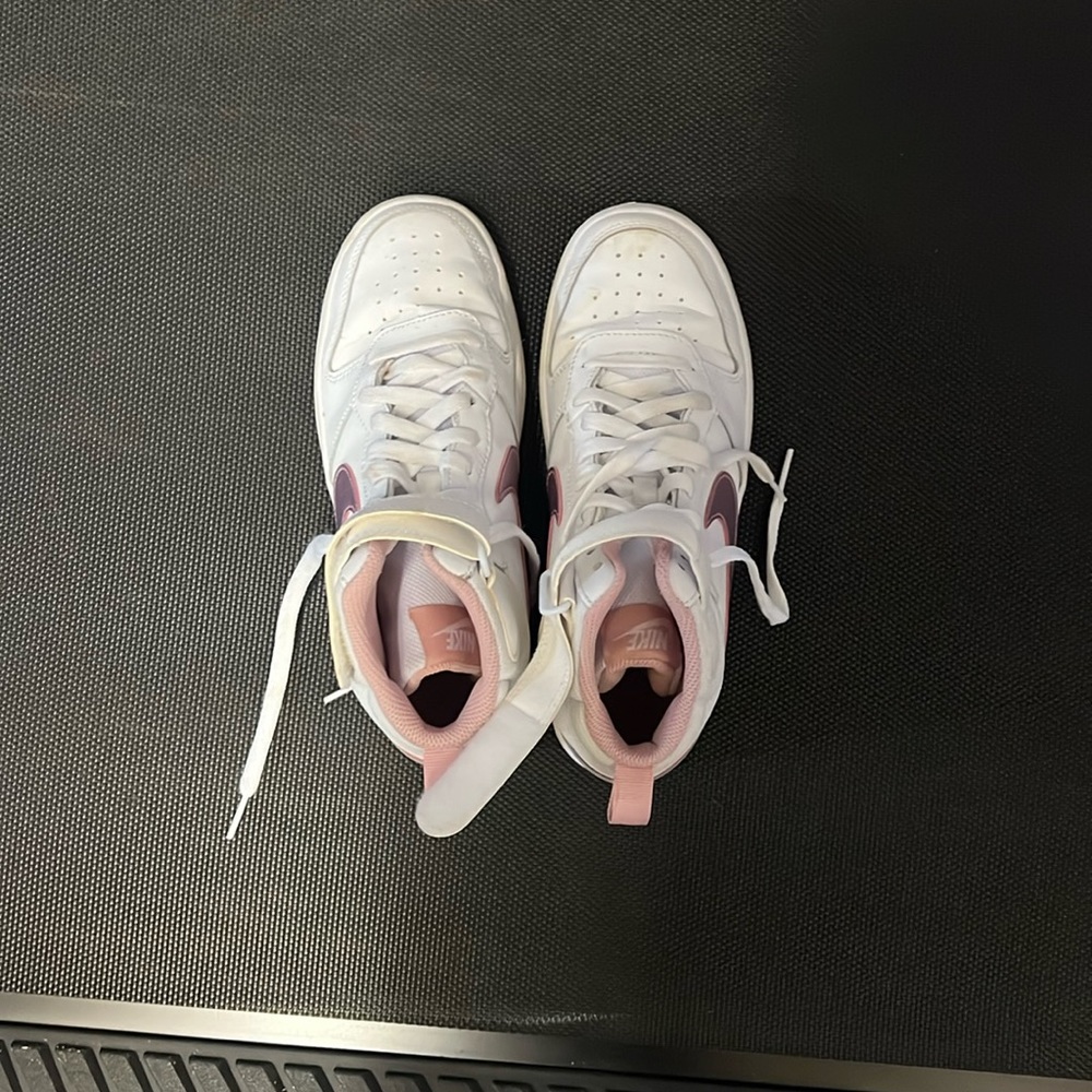 Nike shoes, pink and white size 5